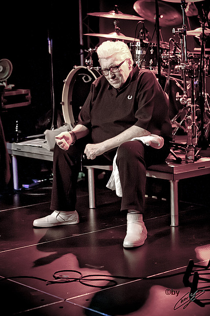 2011-11-23 - Chris Farlowe & Norman Beaker Band - 143-2.jpg