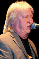 2011-11-23 - Chris Farlowe & Norman Beaker Band - 012.jpg